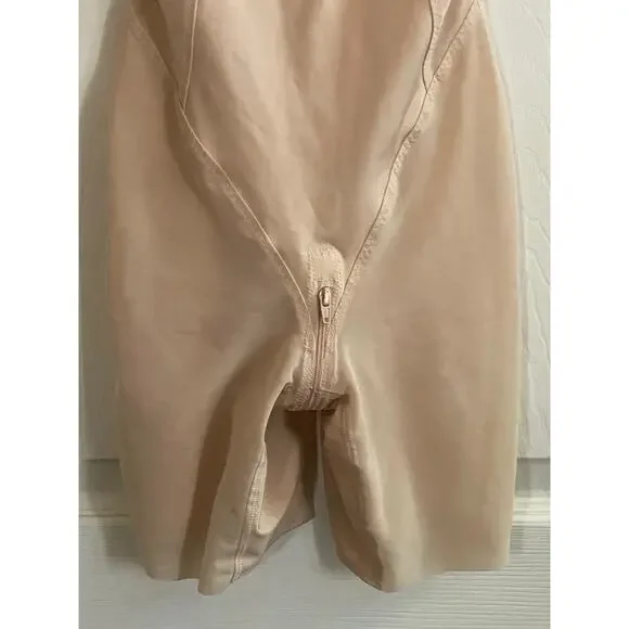 Shapellx MeshSmooth Deep Plunge Bodysuit Beige Size - Medium - Picture 8 of 9